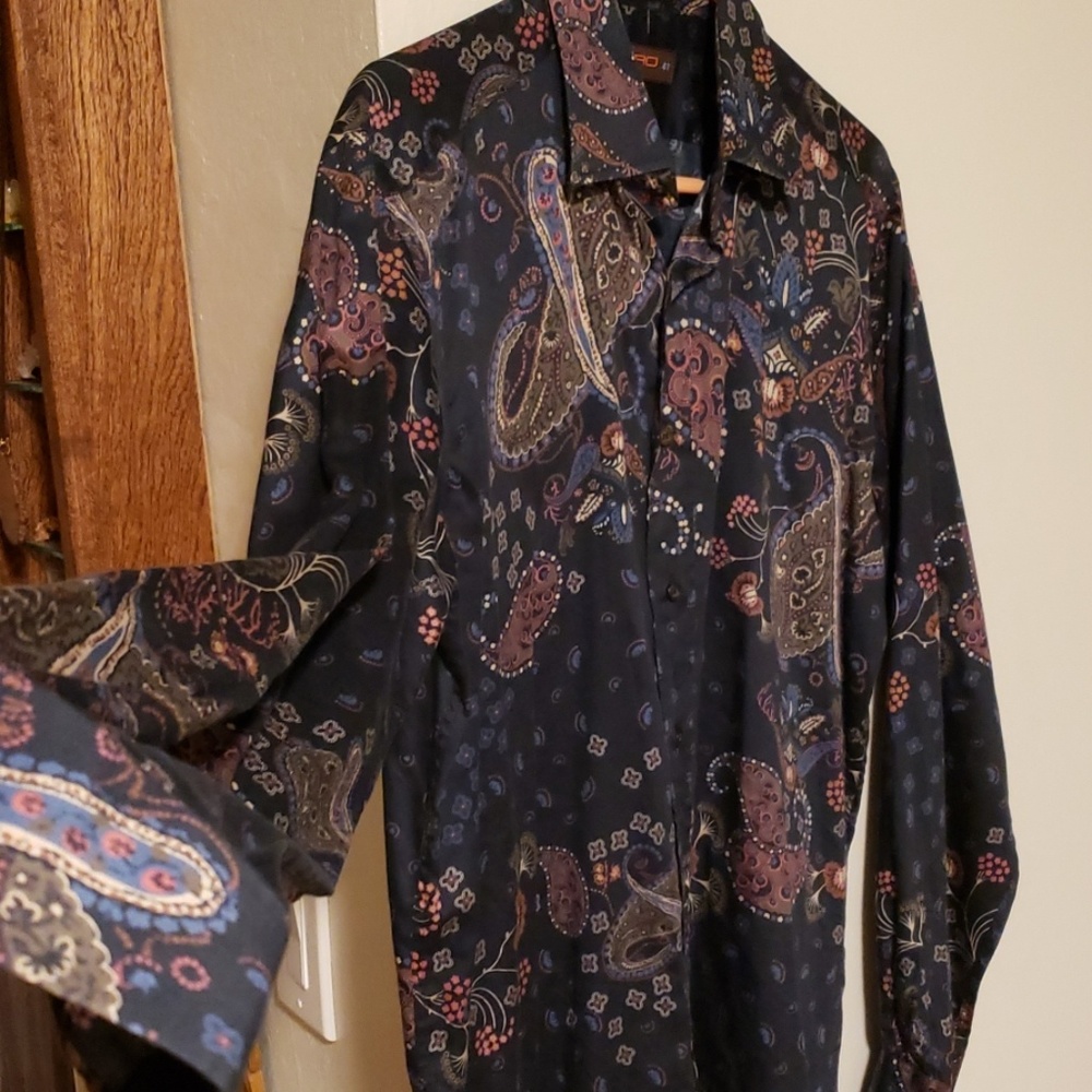 Mens Etro Milano button up paisley shirt. - Picture 4 of 4